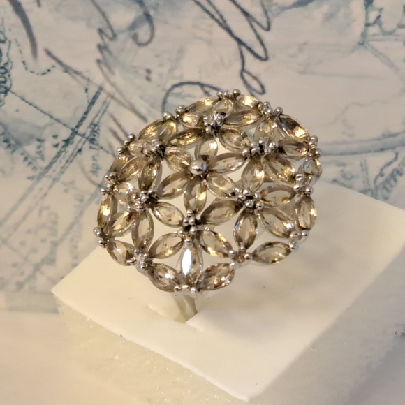 Jewelry - Pale Smoky Zircon Flowers Ring